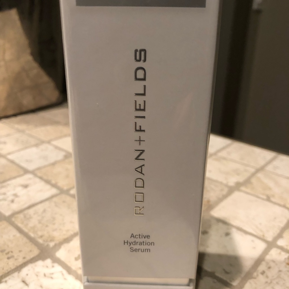 Rodan and Fields Serum